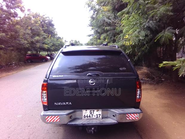 Nissan Navara 2.5 Automatic 2006 Black