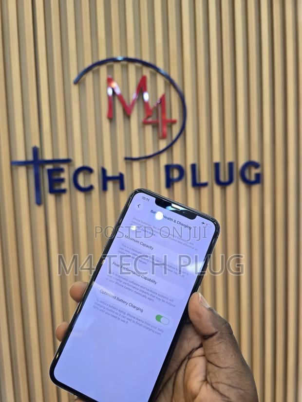 Apple iPhone 11 Pro Max 256 GB Green · Photo 3