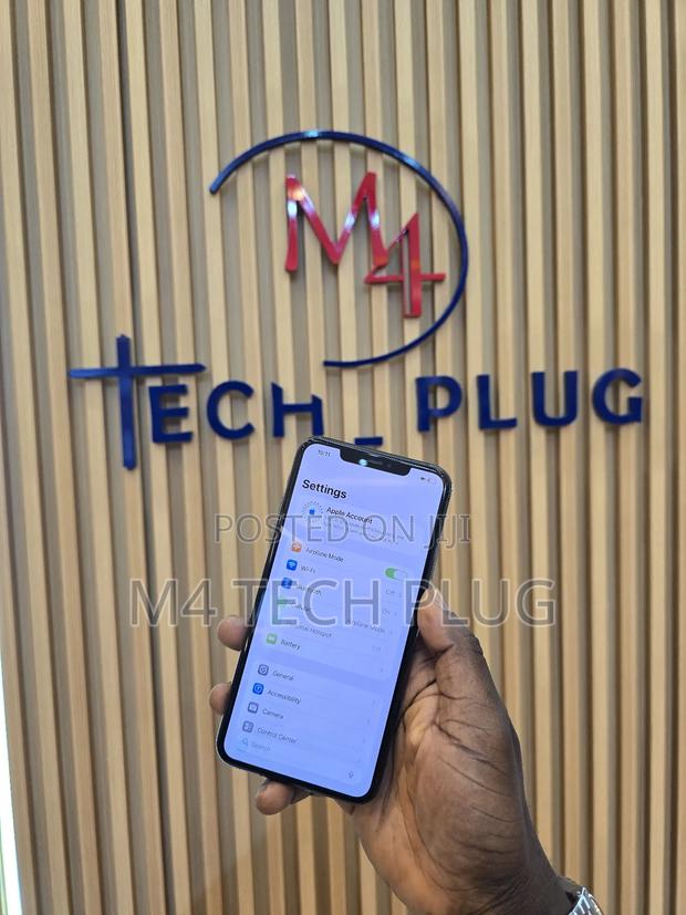 Apple iPhone 11 Pro Max 256 GB Green · Photo 4