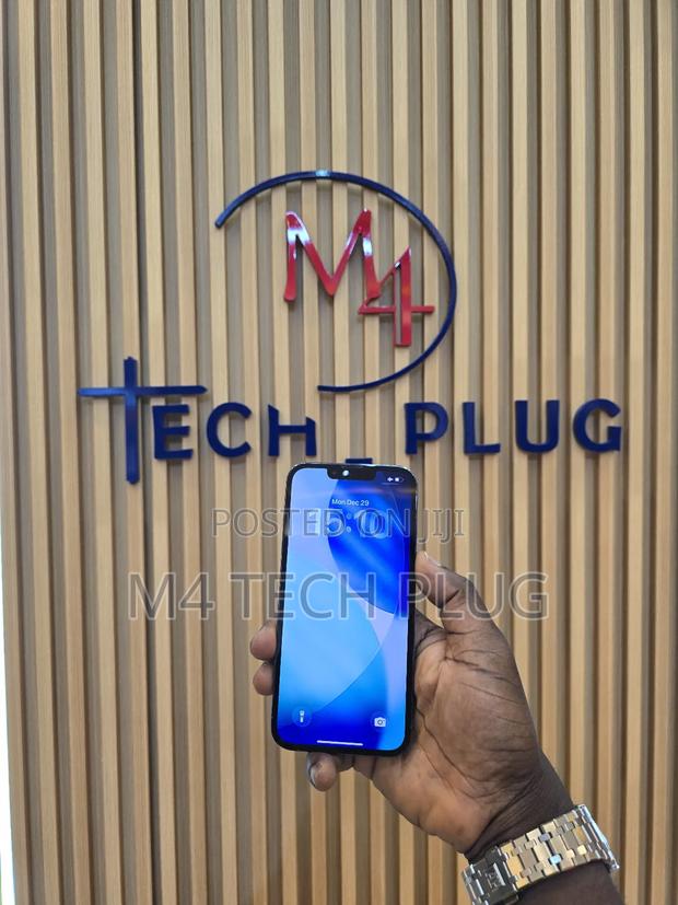 Apple iPhone 13 Pro 256 GB Blue · Photo 4