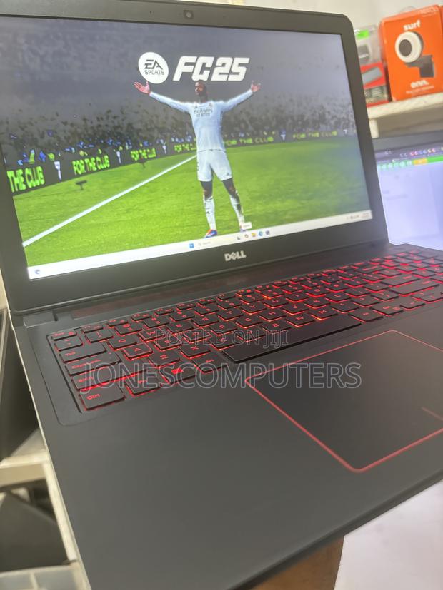 Laptop Dell Inspiron 15 5577 12GB Intel Core i7 HDD+SSD 1T photo 3