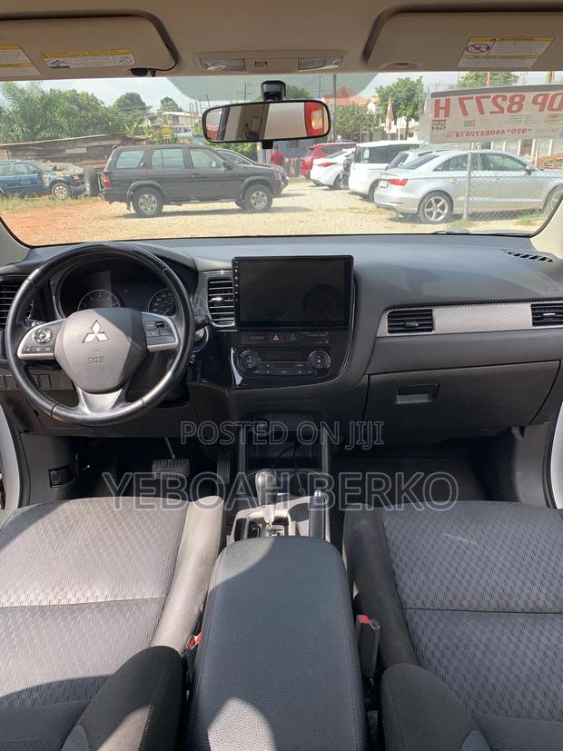 Mitsubishi Outlander 2014 White