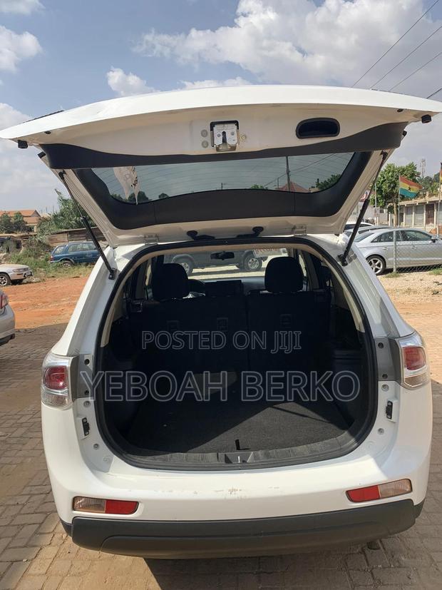 Mitsubishi Outlander 2014 White