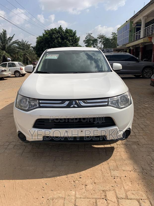 Mitsubishi Outlander 2014 White