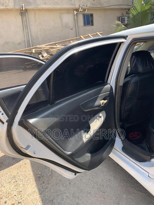 Toyota Corolla 2010 White