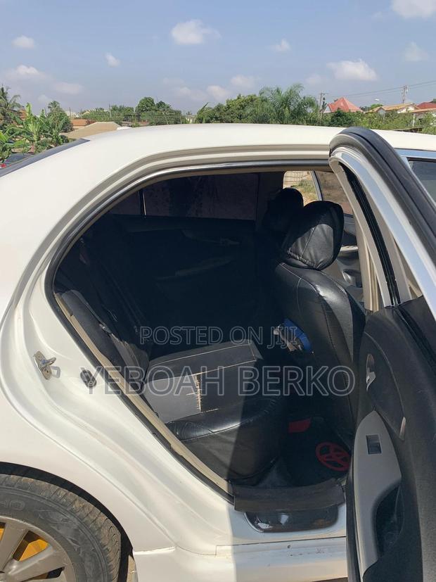 Toyota Corolla 2010 White