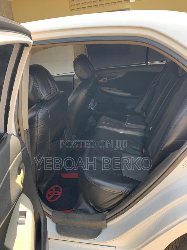 Toyota Corolla 2010 White