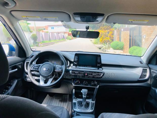 Kia Seltos 2021 Blue photo 6