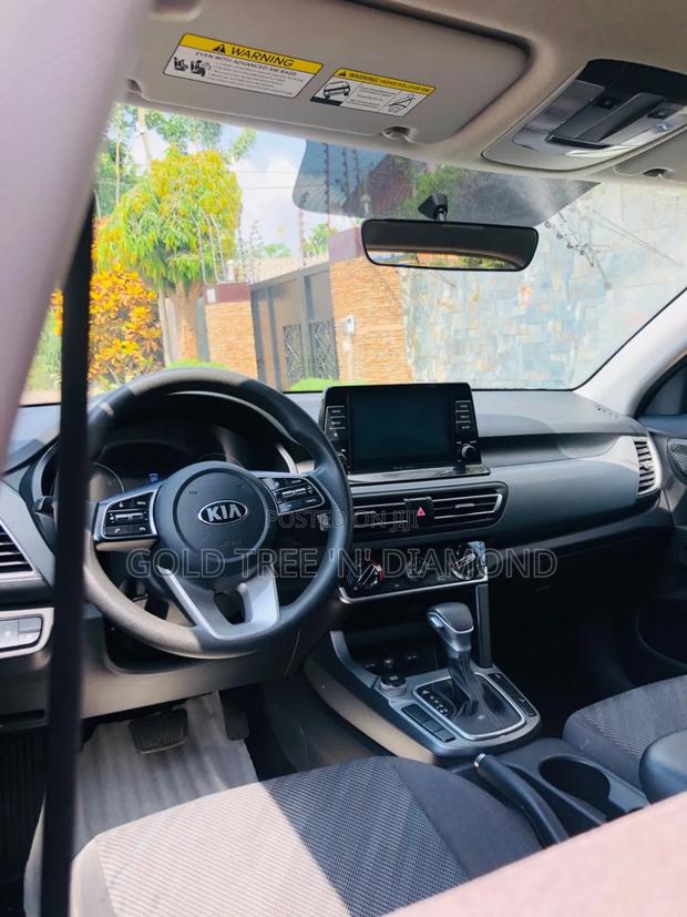 Kia Seltos 2021 Blue photo 8