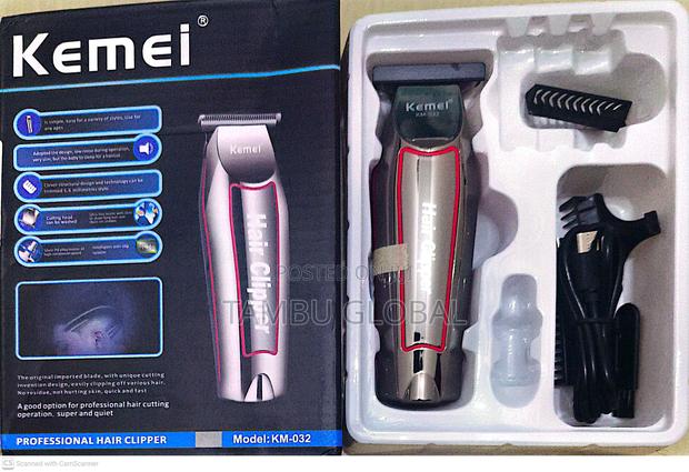 Original Kemei Km-032 Professional Trimmer – Sharp, Durable Cordless