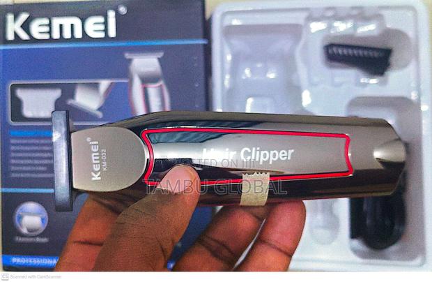 Original Kemei Km-032 Professional Trimmer – Sharp, Durable Cordless photo 2