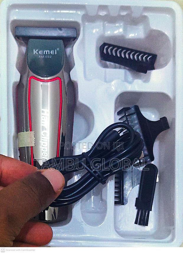 Original Kemei Km-032 Professional Trimmer – Sharp, Durable Cordless photo 3