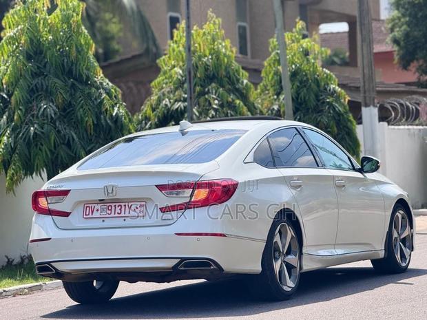 Honda Accord 2019 White