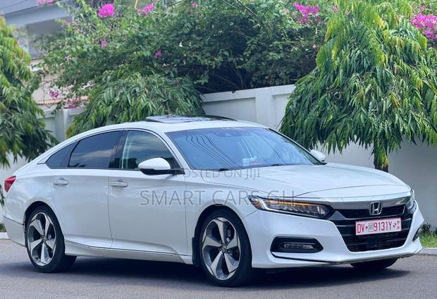 Honda Accord 2019 White