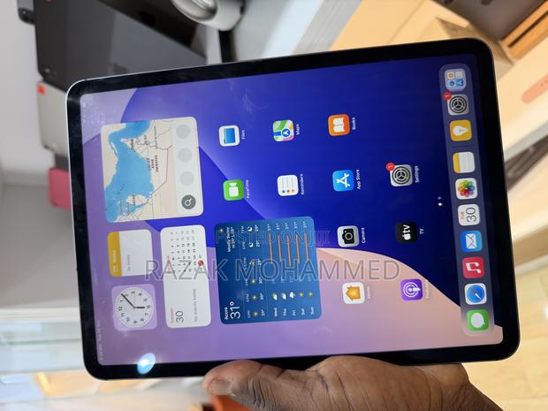 Apple iPad Pro 11 (2018) 256 GB Gray photo 2