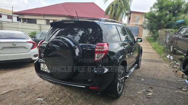 Toyota RAV4 2.5 Limited 4x4 2012 Black photo 4