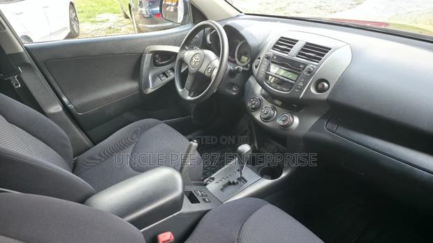 Toyota RAV4 2.5 Limited 4x4 2012 Black photo 8