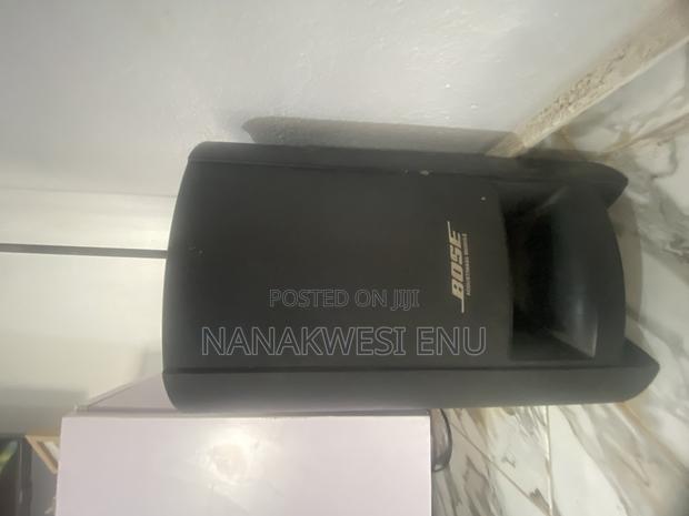 Bose Cinemate Digital Home Theater Speaker · Photo 2