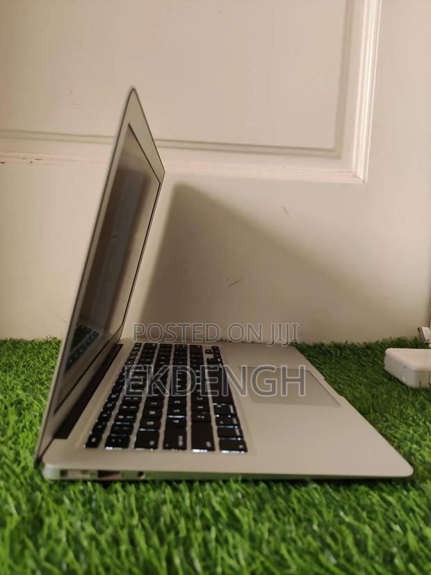 Laptop Apple MacBook Air 2017 8GB Intel Core I5 SSD 256GB photo 4