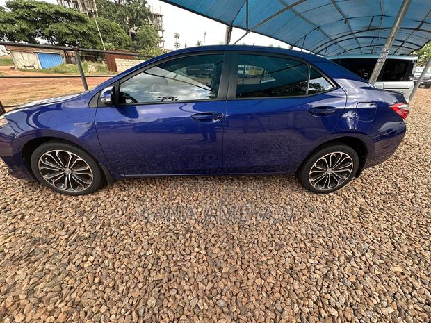 Toyota Corolla S Plus 4dr Sedan (1.8L 4cyl CVT) 2016 Blue