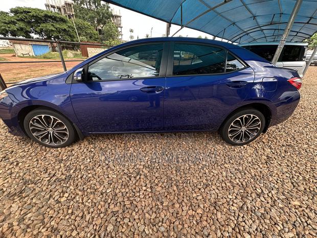 Toyota Corolla S Plus 4dr Sedan (1.8L 4cyl CVT) 2016 Blue