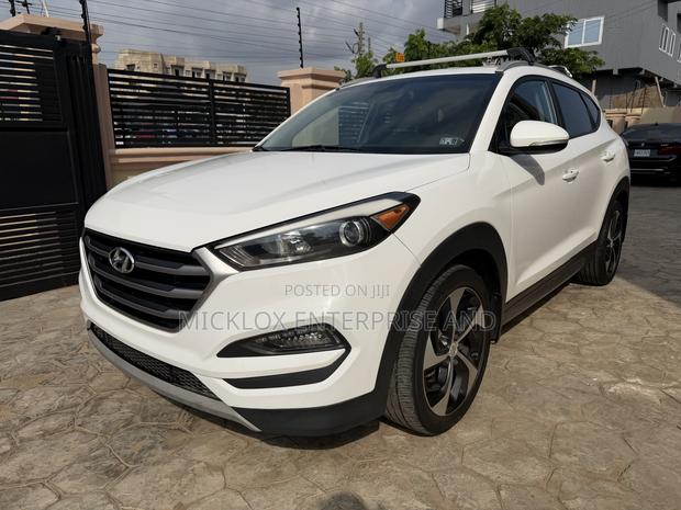 Hyundai Tucson Sport FWD 2017 White