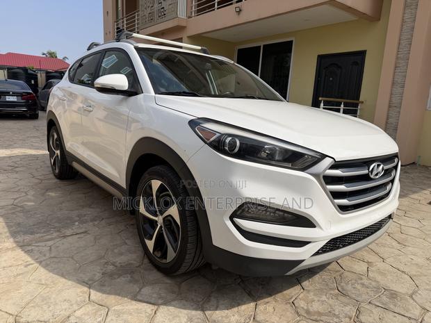 Hyundai Tucson Sport FWD 2017 White