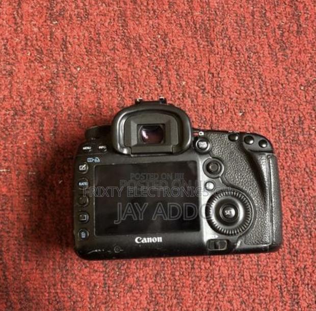 New - Canon 750d Camera