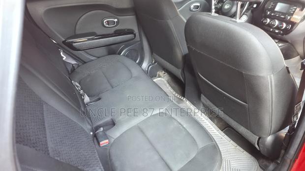 Kia Soul + 4dr Wagon (2.0L 4cyl 6A) 2014 Red photo 6