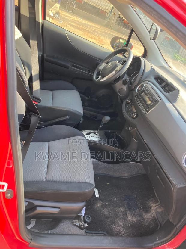 Toyota Vitz 1.3 FWD 5dr 2012 Red