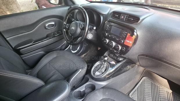Kia Soul + 4dr Wagon (2.0L 4cyl 6A) 2014 Red photo 8