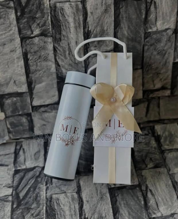 Flask or Wine Boxes for Packaging · Photo 3