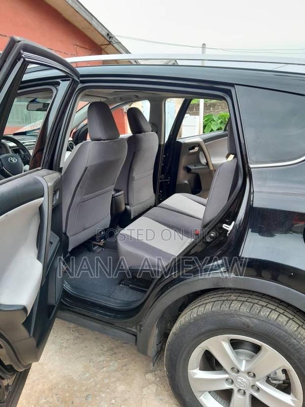 Toyota RAV4 LE 4dr SUV (2.5L 4cyl 6A) 2015 Black