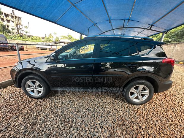 Toyota RAV4 LE 4dr SUV (2.5L 4cyl 6A) 2015 Black