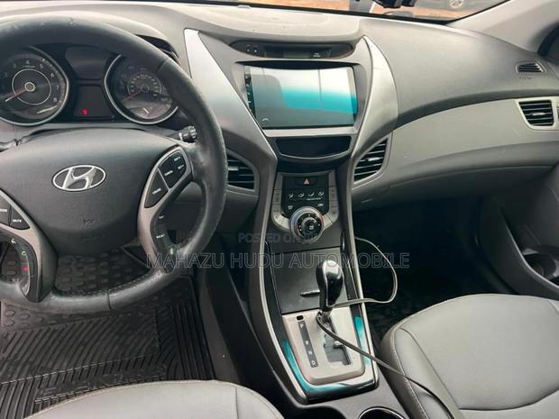 Hyundai Elantra GLS 2012 Silver