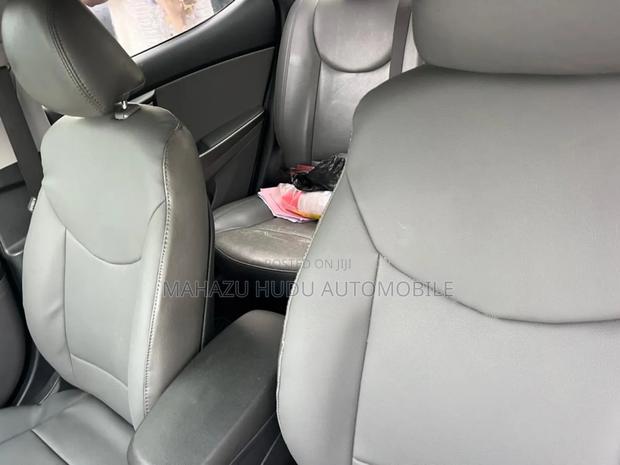 Hyundai Elantra GLS 2012 Silver