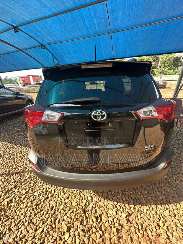 Toyota RAV4 LE 4dr SUV (2.5L 4cyl 6A) 2015 Black