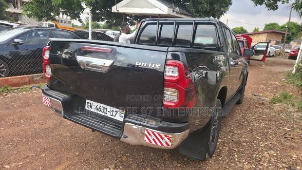 Toyota Hilux Revo Single Cab Deisel 2.4 RWD 2017 Black photo 7