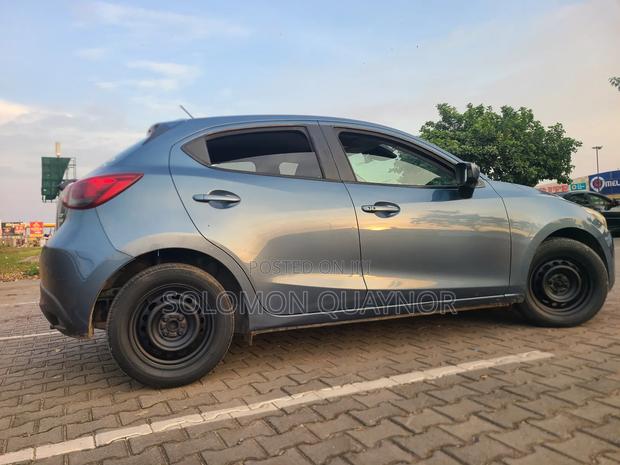 Mazda Demio 2014 Blue