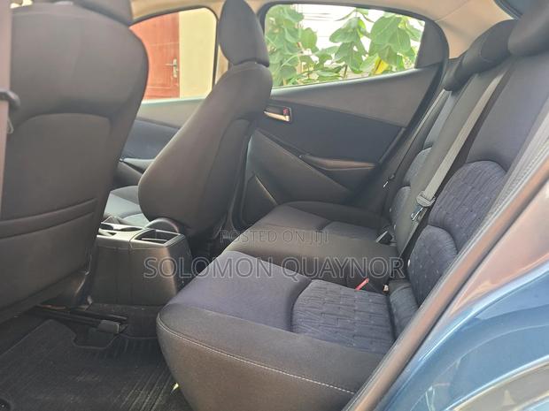 Mazda Demio 2014 Blue