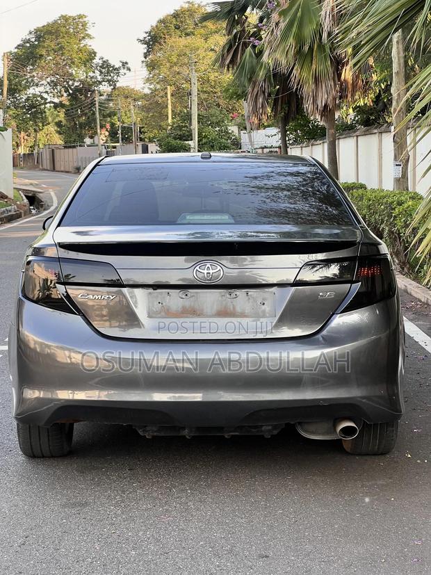 Toyota Camry 2014 Gray