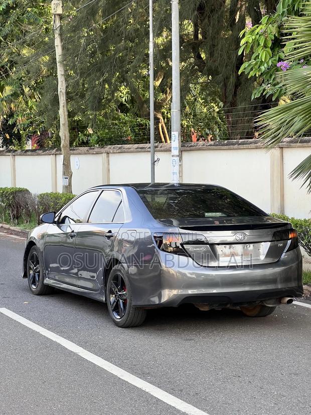 Toyota Camry 2014 Gray