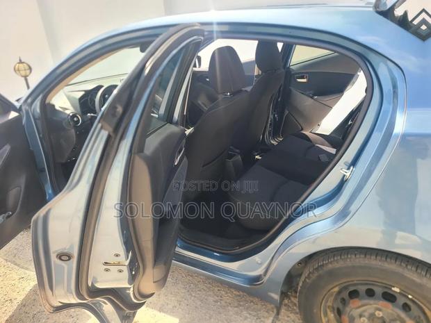 Mazda Demio 2014 Blue