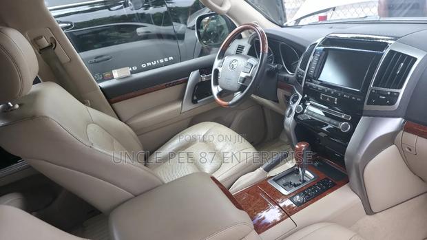 Toyota Land Cruiser 4.5 V8 DSL 2014 White photo 6