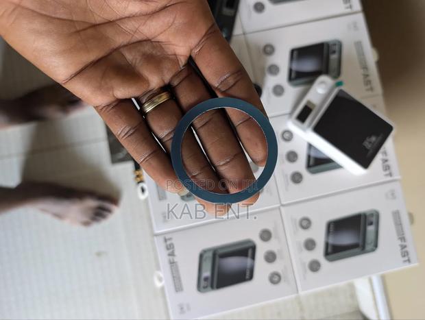 Magnetic Wireless Power Bank (10000 Mah) photo 5