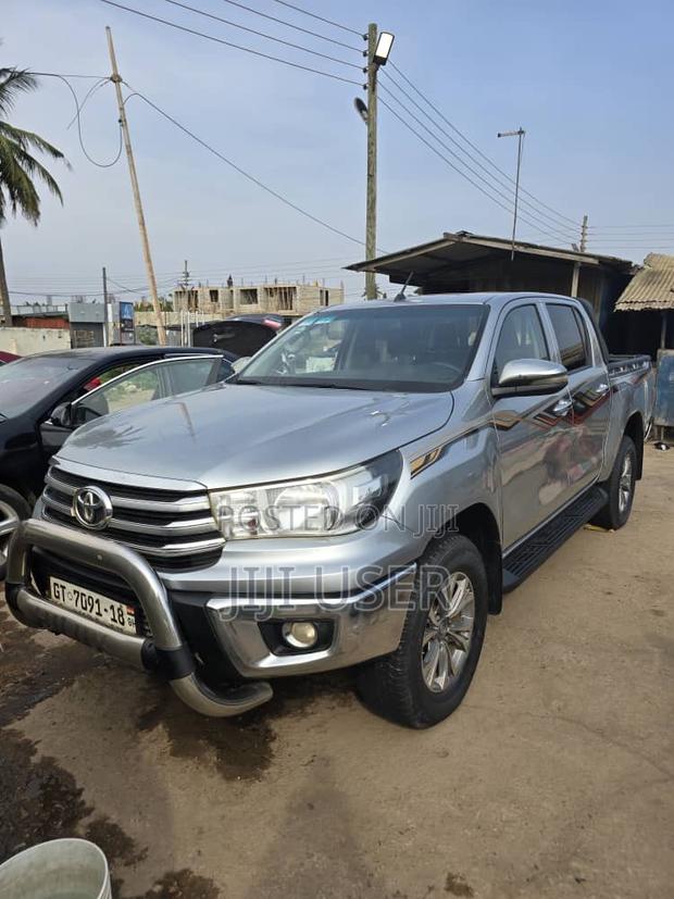 Toyota Hilux Revo Smart Cab Deisel 2.8 AWD 2018 Silver
