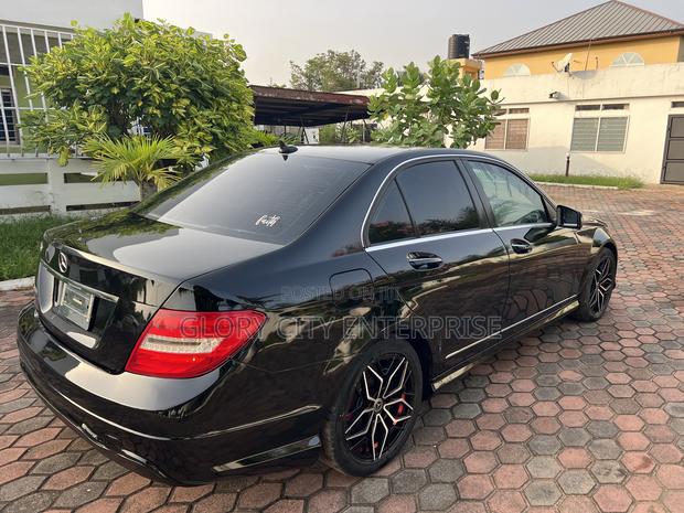 Mercedes-Benz C250 2014 Black