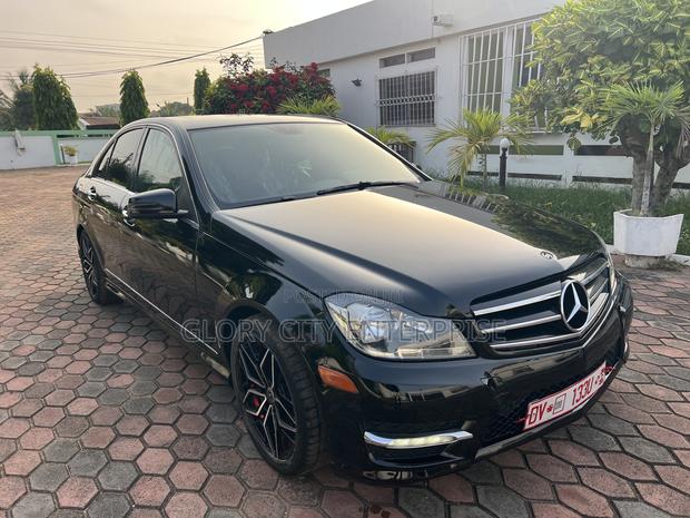 Mercedes-Benz C250 2014 Black