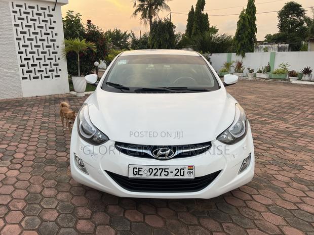 Hyundai Elantra 2012 White