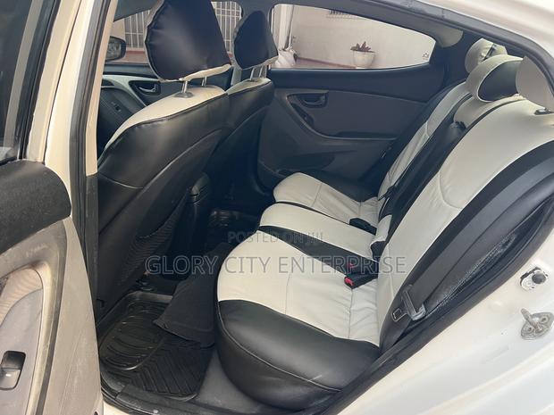 Hyundai Elantra 2012 White